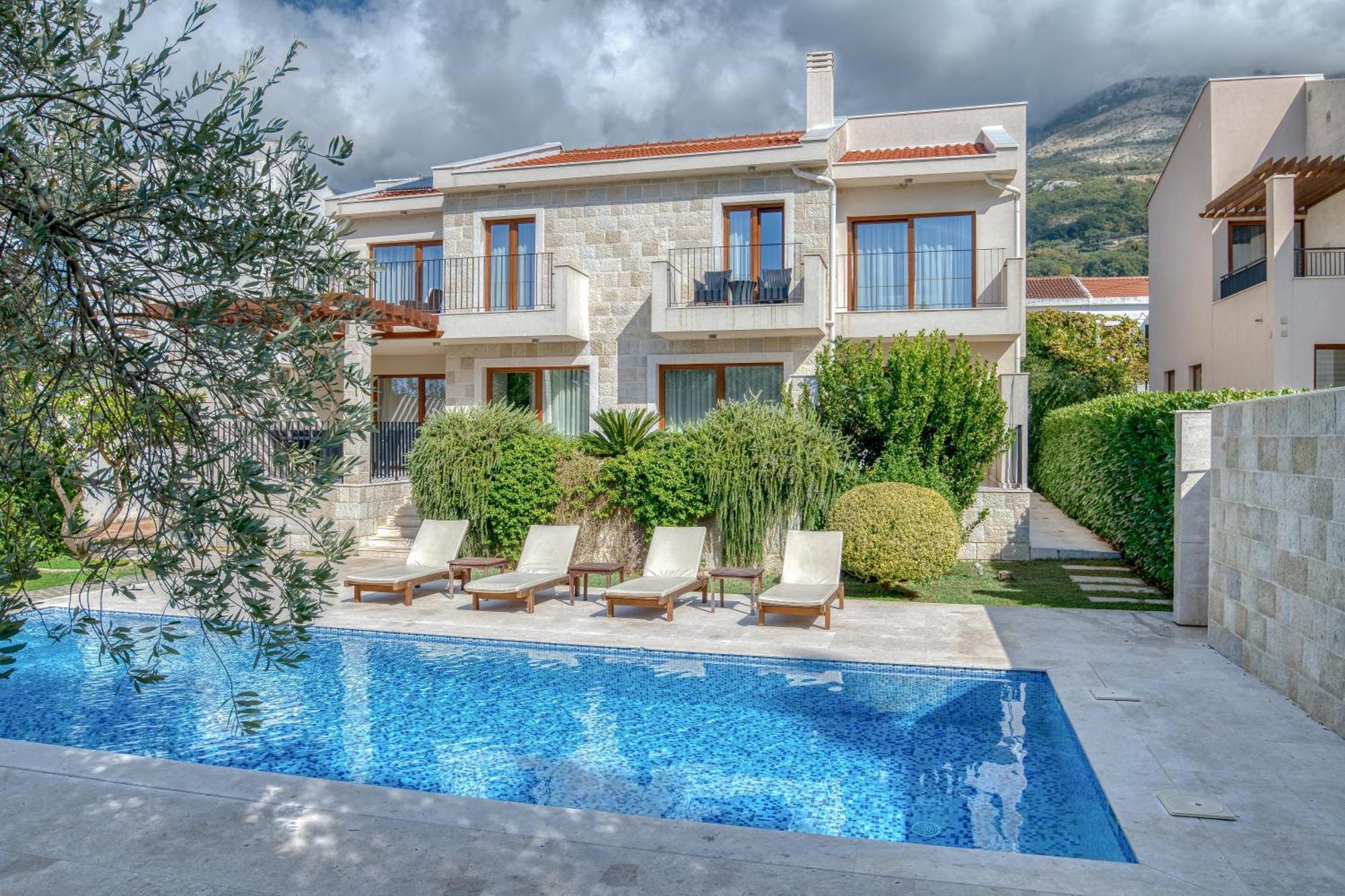Villa Zen Port Petrovac Luaran gambar