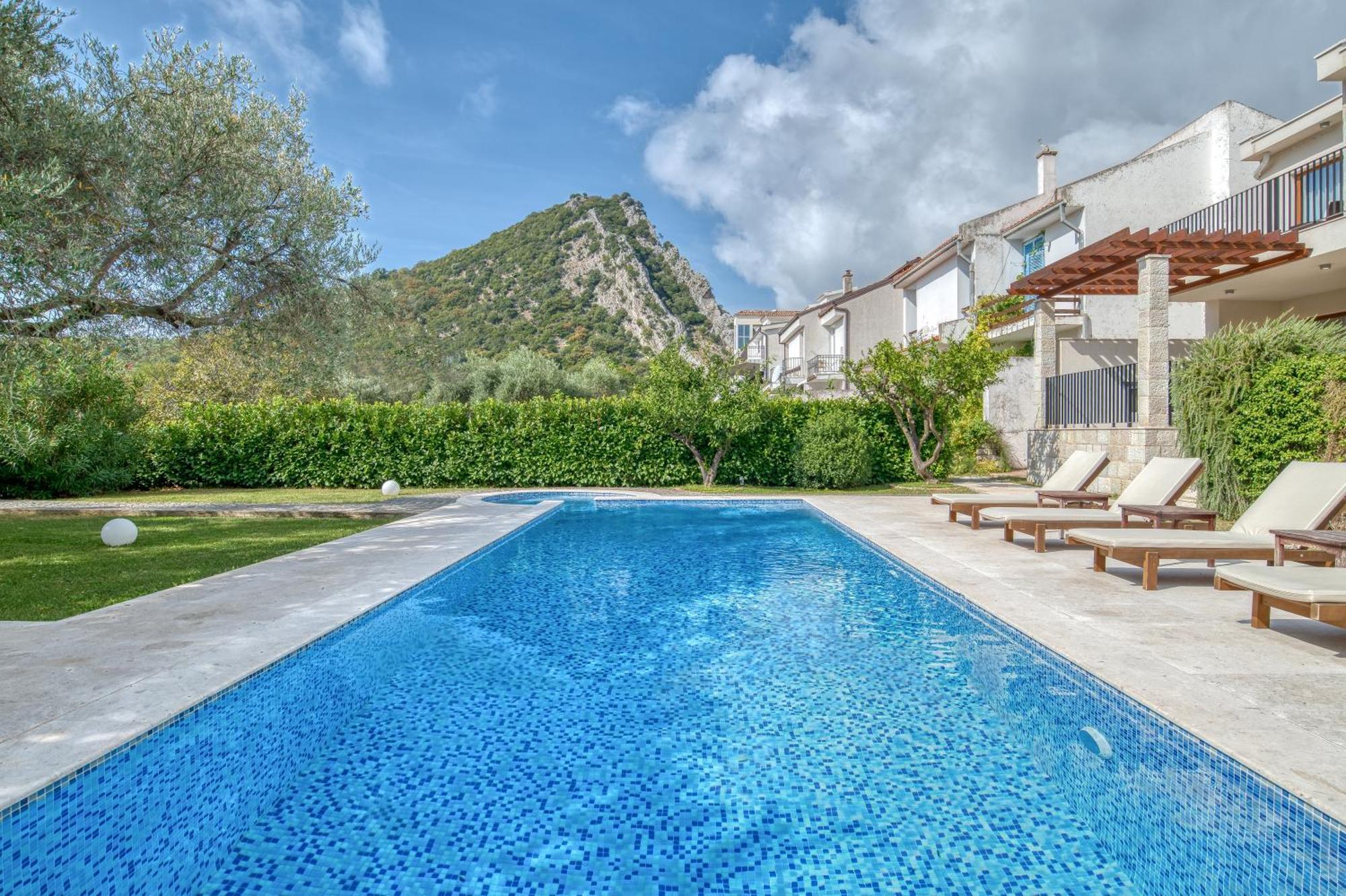 Villa Zen Port Petrovac Luaran gambar