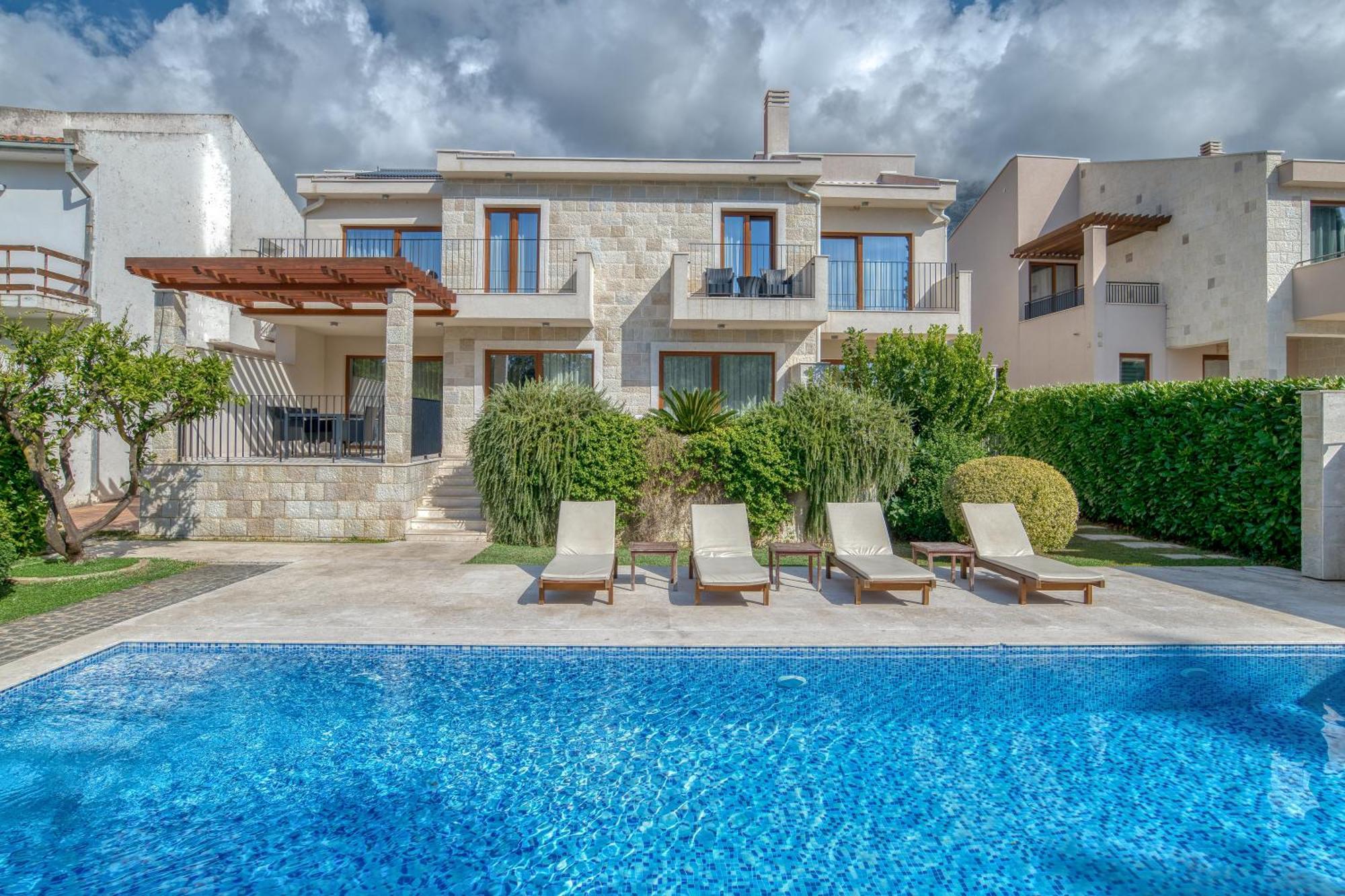 Villa Zen Port Petrovac Luaran gambar